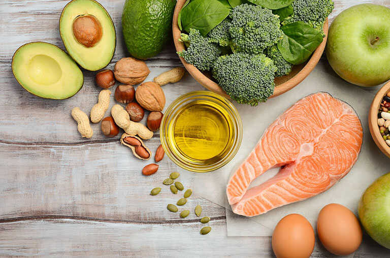 Các thực phẩm giàu omega 3 có khả năng kháng viêm, giảm đau hiệu quả cho người bị gai cột sống